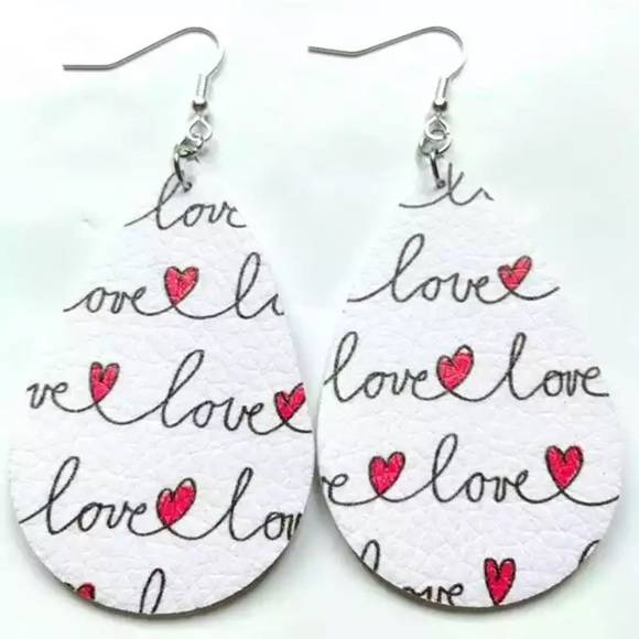 Jewelry - Earrings teardrop boho vegan leather love NEW